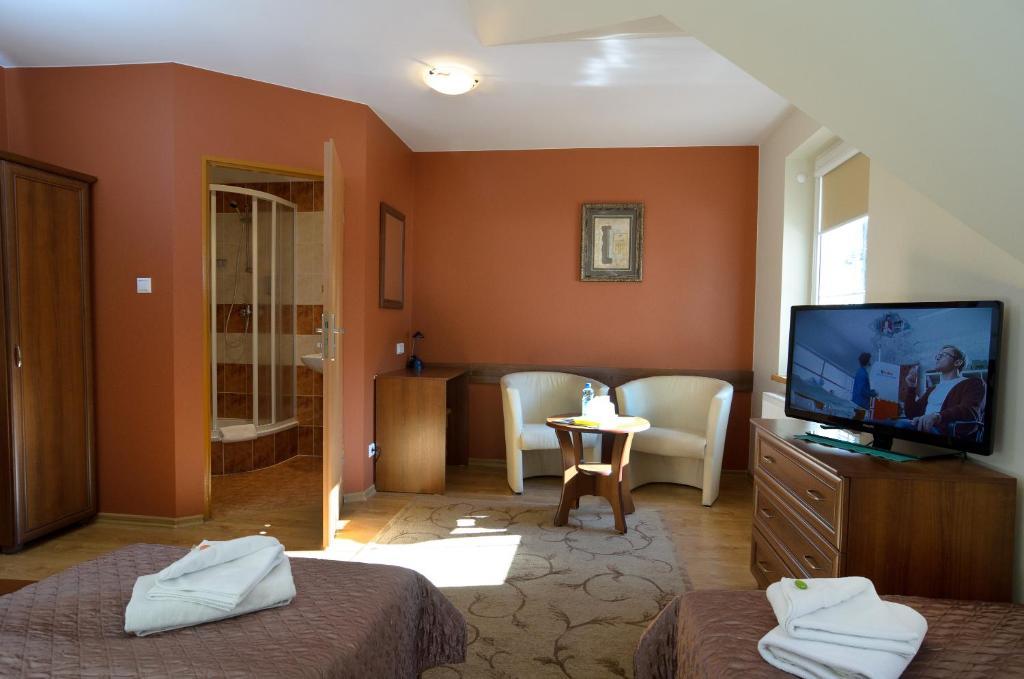 Hotelik Gosciniec Pod Sosnami Drzonkow Zielona Gora  Room photo