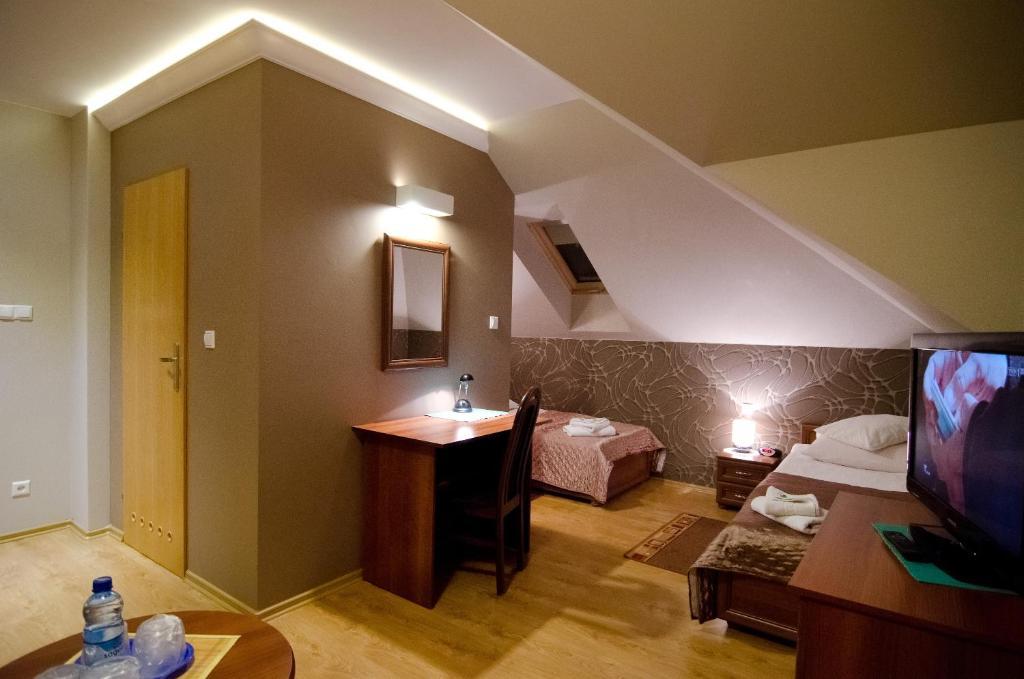 Hotelik Gosciniec Pod Sosnami Drzonkow Zielona Gora  Room photo